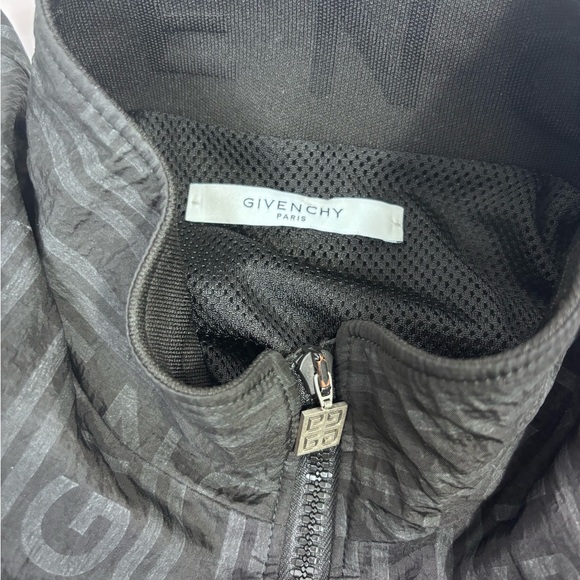 Givenchy Men's Gray Patterned Windbreaker 48 - Picture 9 of 11